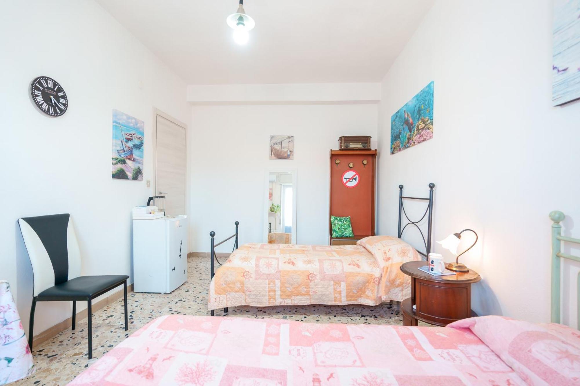 B&B Pothos: Cozy Stay with Modern Amenities Cagliari Exterior photo